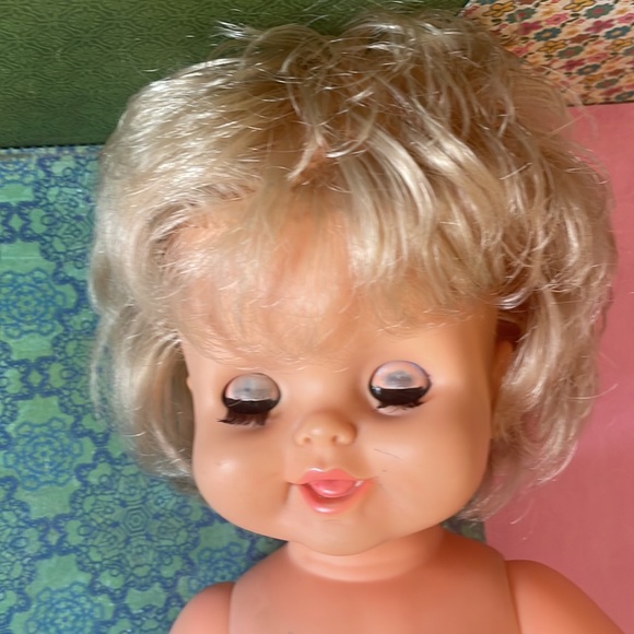 💙Vintage Regal Doll 15” tall Made in Canada - Picture 9 of 10